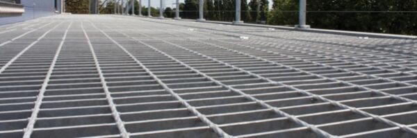 Open steel flooring