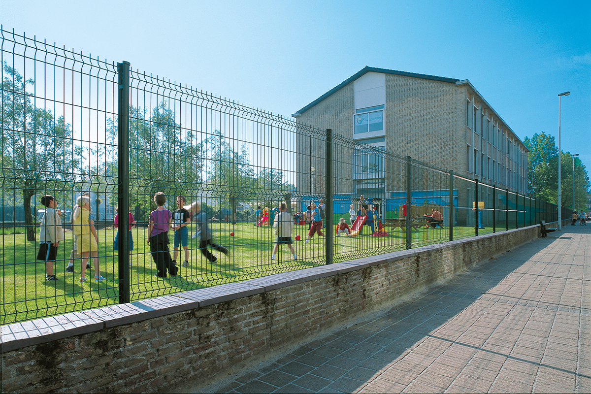 fh brundle Nylofor 3D XL mesh panel fencing