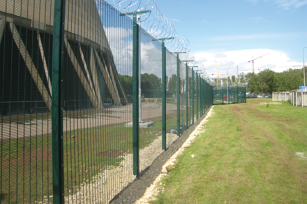 fh brundle securifor 358 mesh panel fencing