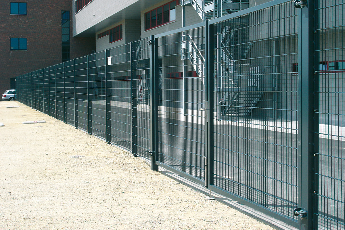 fh brundle nylofor 2-d super mesh panel fencing
